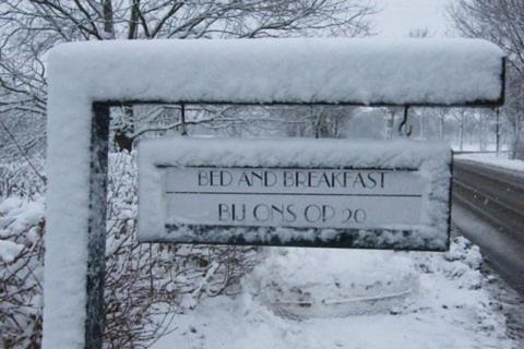 Bij Ons Op 20 Bed & Breakfast Nijeveen ภายนอก รูปภาพ